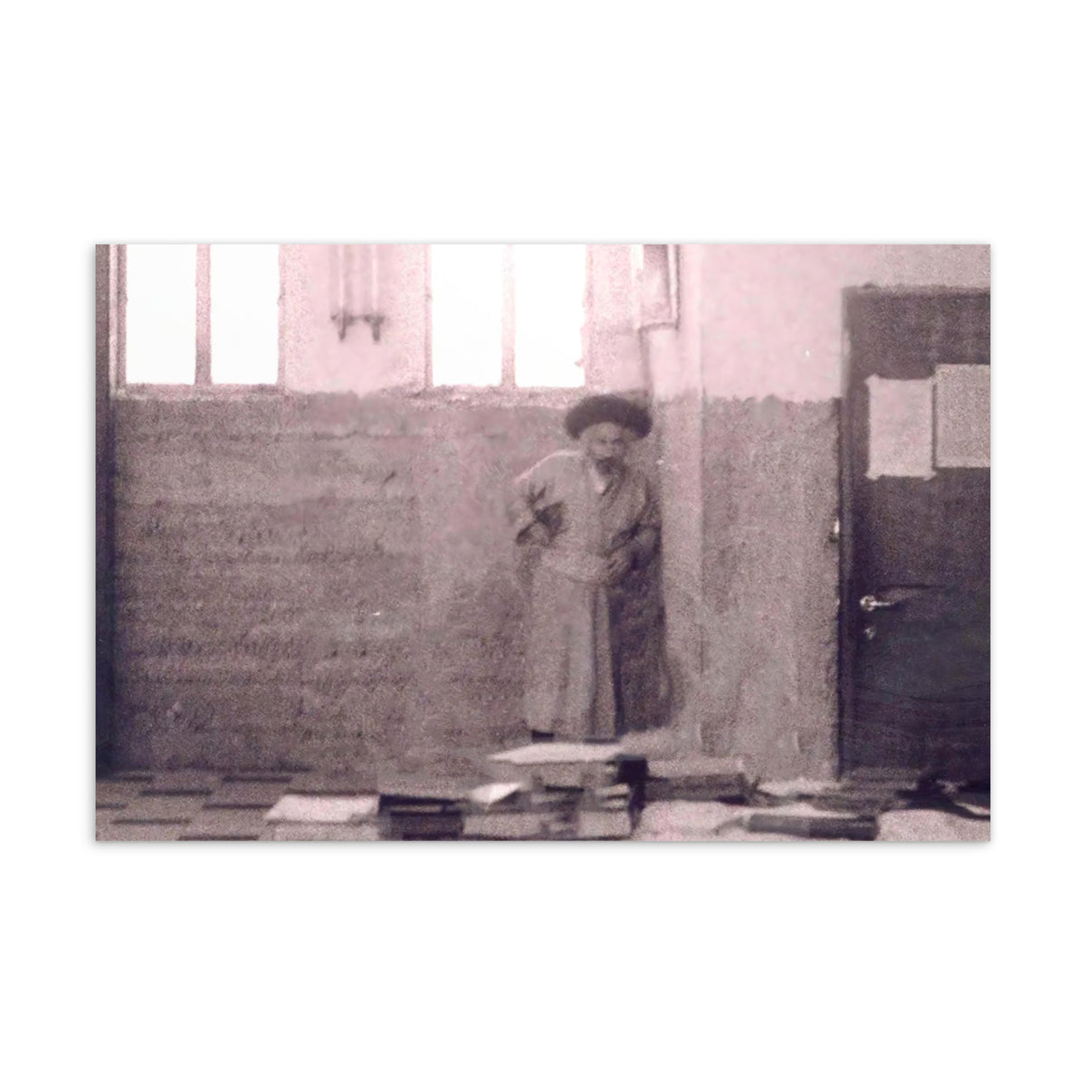 Rabbi Shmuel Shapira in Breslov Shul, Mea Shaarim. Jerusalem - 4&quot;x6&quot; Postcard